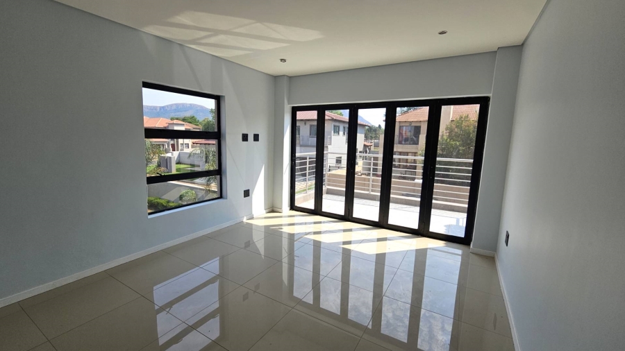 5 Bedroom Property for Sale in Melodie North West